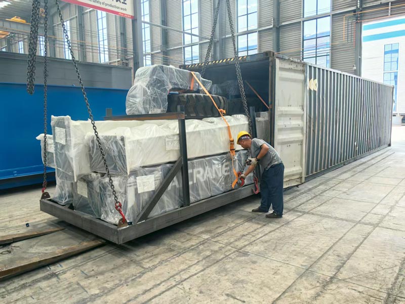 Embalaje de Aicrane Grúas Pórticos sobre Ruedas en la Fábrica